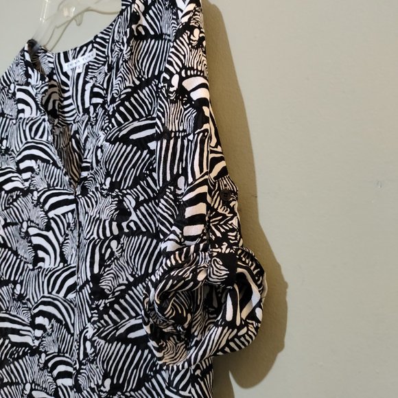 Trina Turk Black White Zebra Sheer Silk 3/4 Sleeve Tunic Top Size Small - Picture 3 of 6
